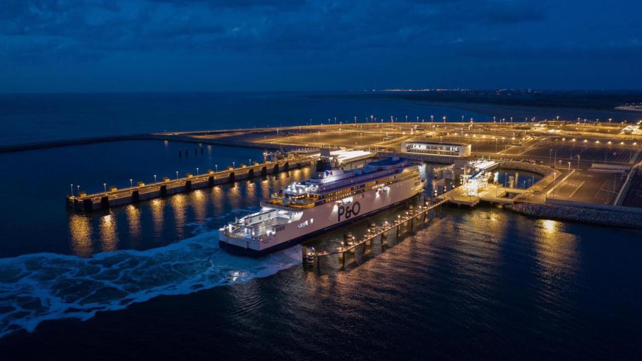 加来Le Logis De La Marina公寓 外观 照片